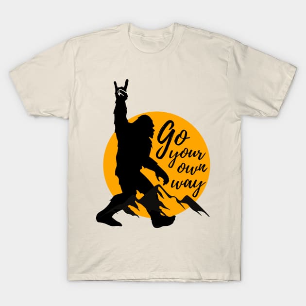 Bigfoot, go your own way T-Shirt by Teessential